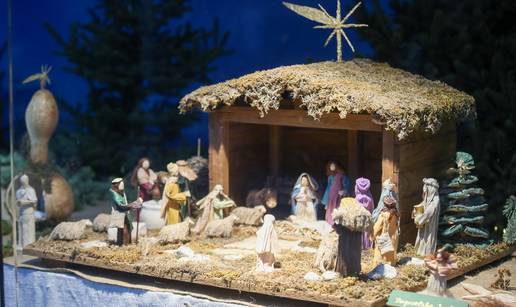 Peggy Malba&scaron;a: U Vatikanu su izlo&zcaron;ili moje jaslice od komu&scaron;ine