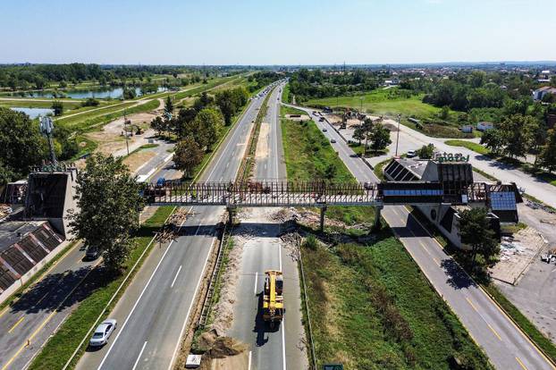 Zagreb: Snimke iz zraka rušenja starog Motela Plitvice na zagreba?koj obilaznici 