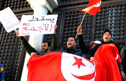 Tunis: U prosvjedima protiv vlade više od 100 poginulih