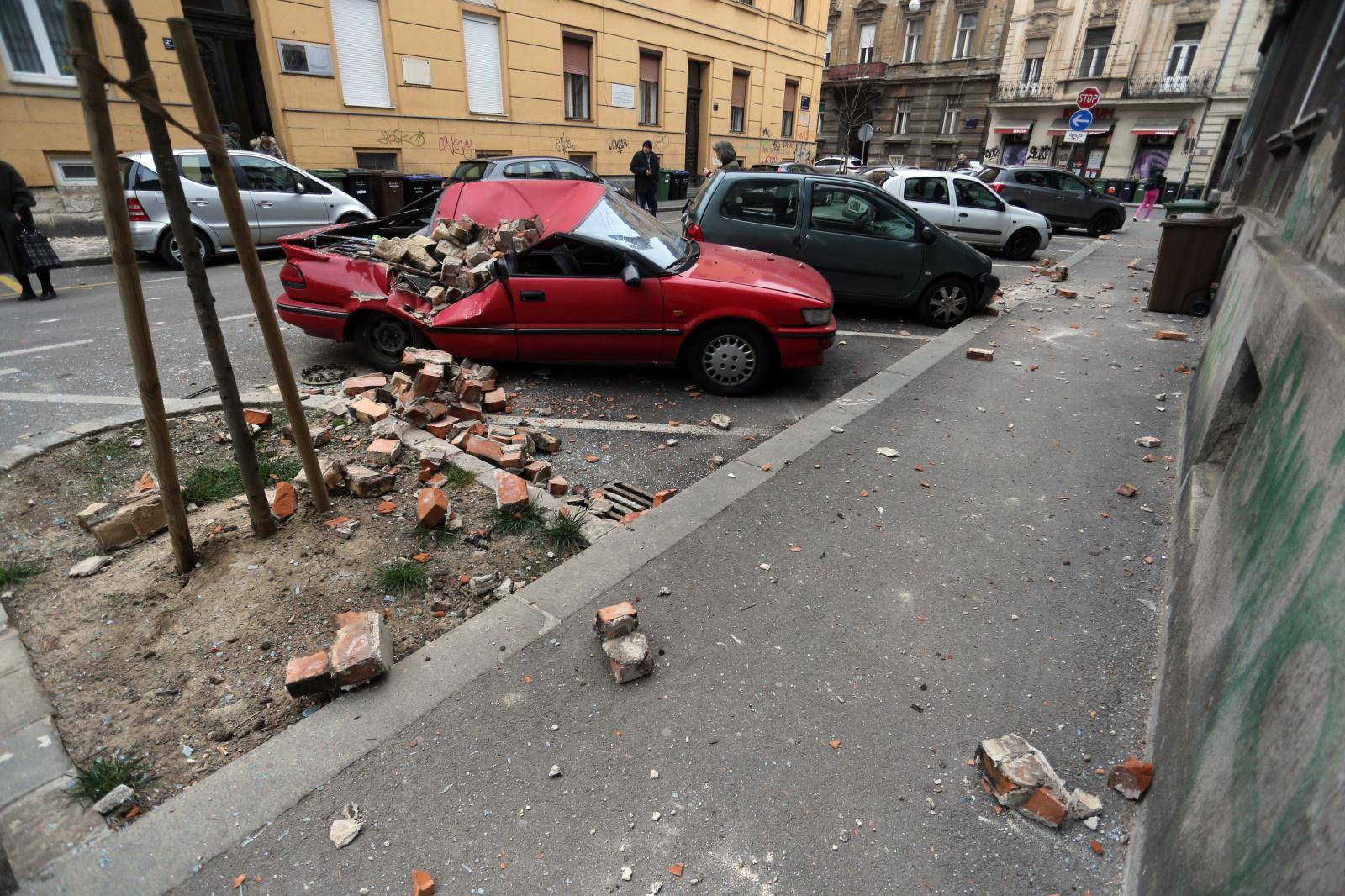 Zagreb je podrhtavao i u noći, Slovenija nam poslala pomoć