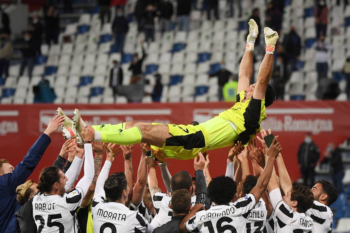 Buffonu se nikud ne žuri: 'Katar 2022.? Uh, sjajno!' Ronaldo gol feštao, a Pirlo najavio ostanak