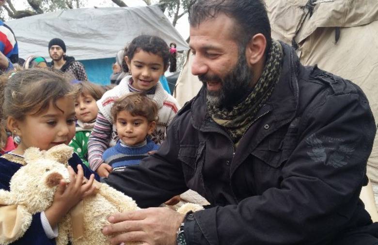 'Krijumčar' iz Finske: Sirijcima nosi igračke da zaborave na rat