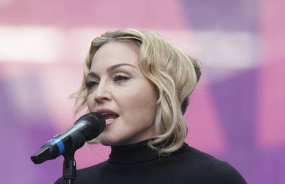 Madonna se na novom albumu obraća bivšem, ali i Lady GaGi