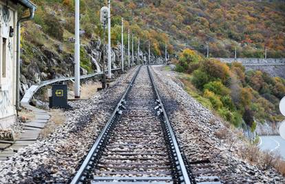 EK predstavio akcijski plan za željezničku mrežu velikih brzina