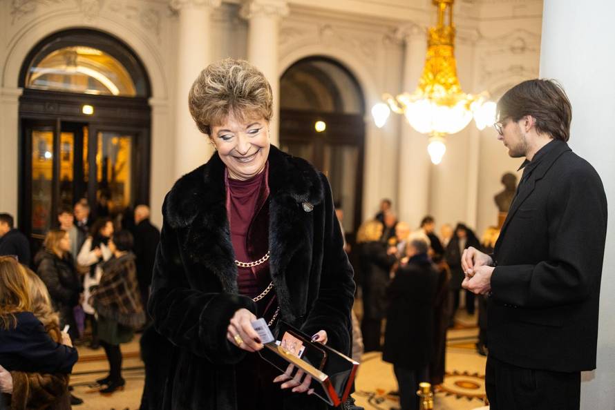 Zagreb: Poznati na premijeri predstave "Trilogija o Agamemnonu 2.0"