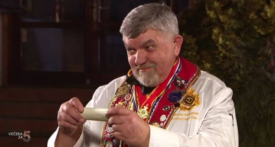 Vrijeđali goste, popljuvali jela bez degustacije, na sve se bunili