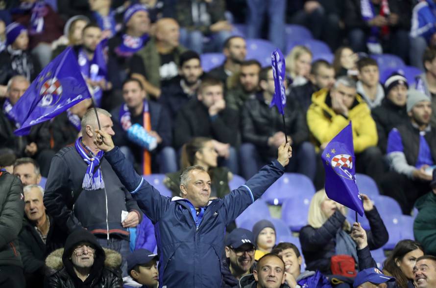 Spektakularni Boysi: Pjesma i šalijada uz stihove Haustora