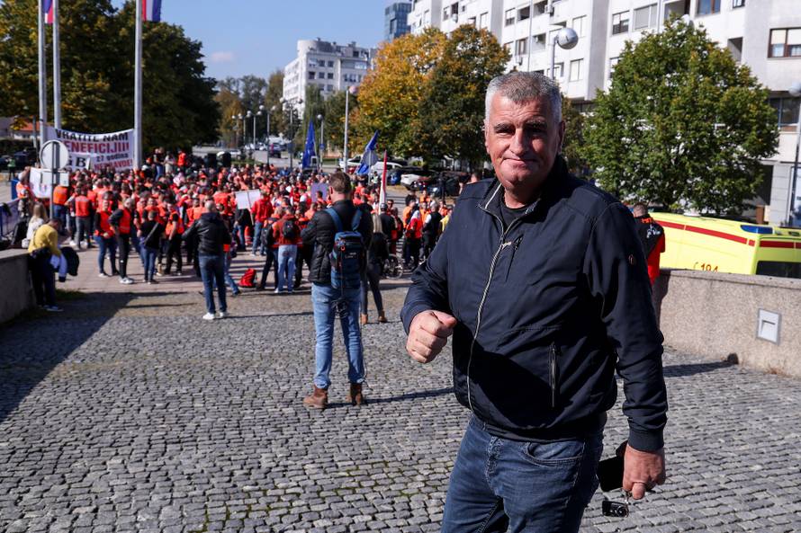 Zagreb: Prosvjed djelatnika zavoda za Hitnu medicinu.