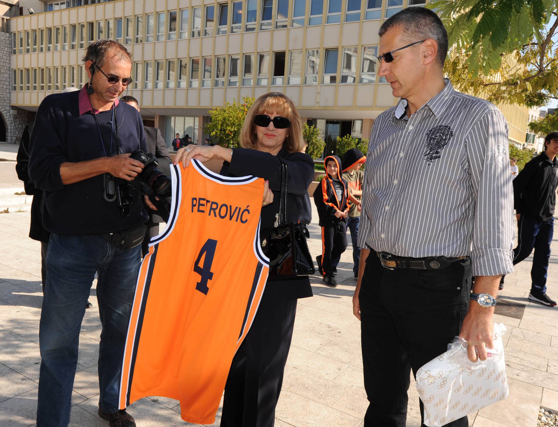 Šibenik: Šime Strikoman snimio Milenijsku fotografiju Dražena Petrovi?a