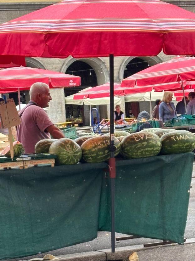 FOTO Jedini ima personalizirane lubenice: 'Kćer mi je dala ideju pa sad posao ide kao lud...'