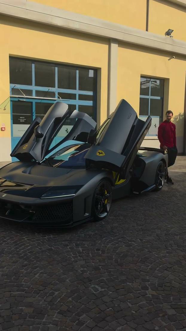 ZLATANOVE JURILICE Počastio se Ferrarijem, opet. Pogledajte sve