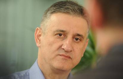 Karamarko o kukastom križu: To je sramni incident huligana