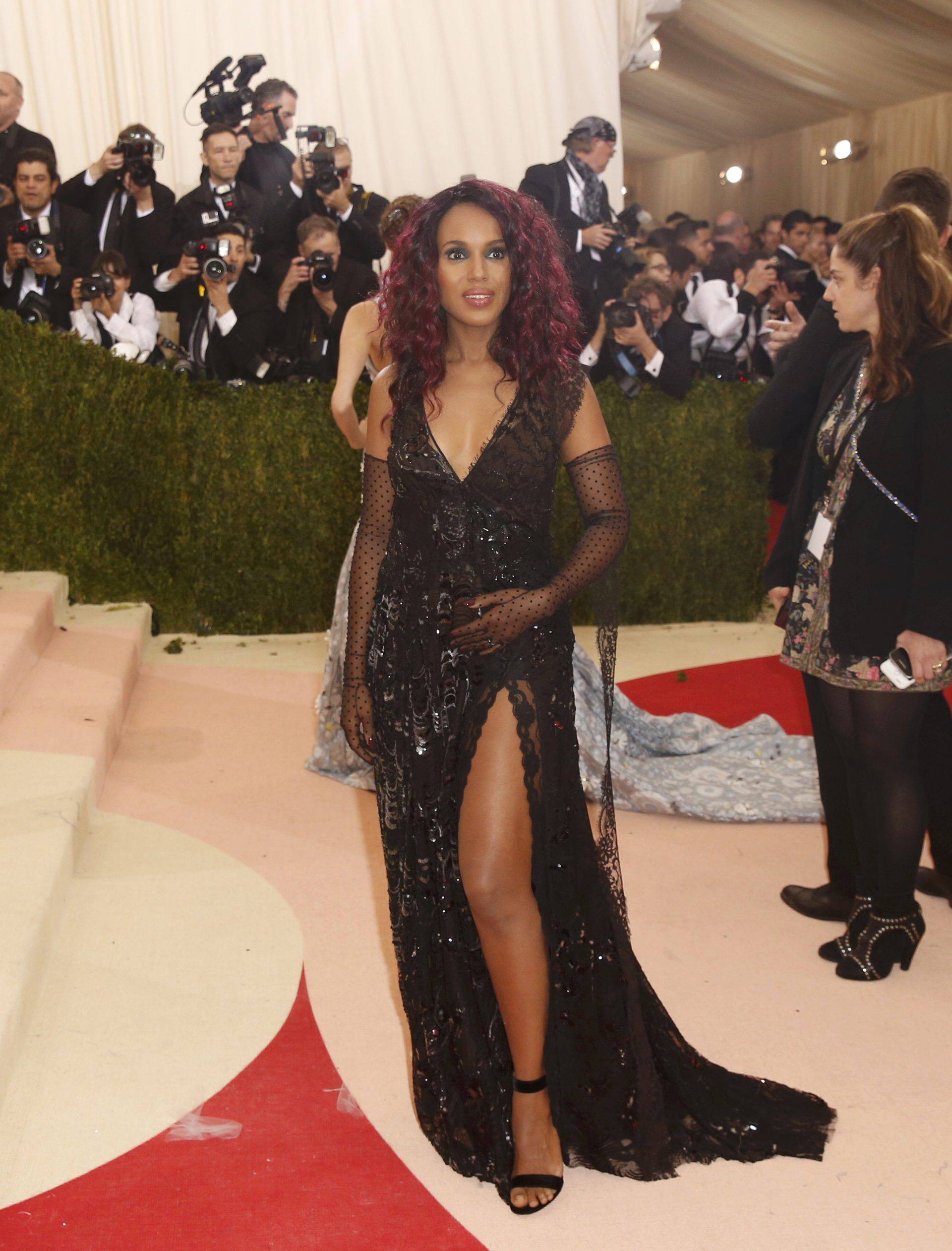 Actress Kerry Washington arrives at the Met Gala in New York