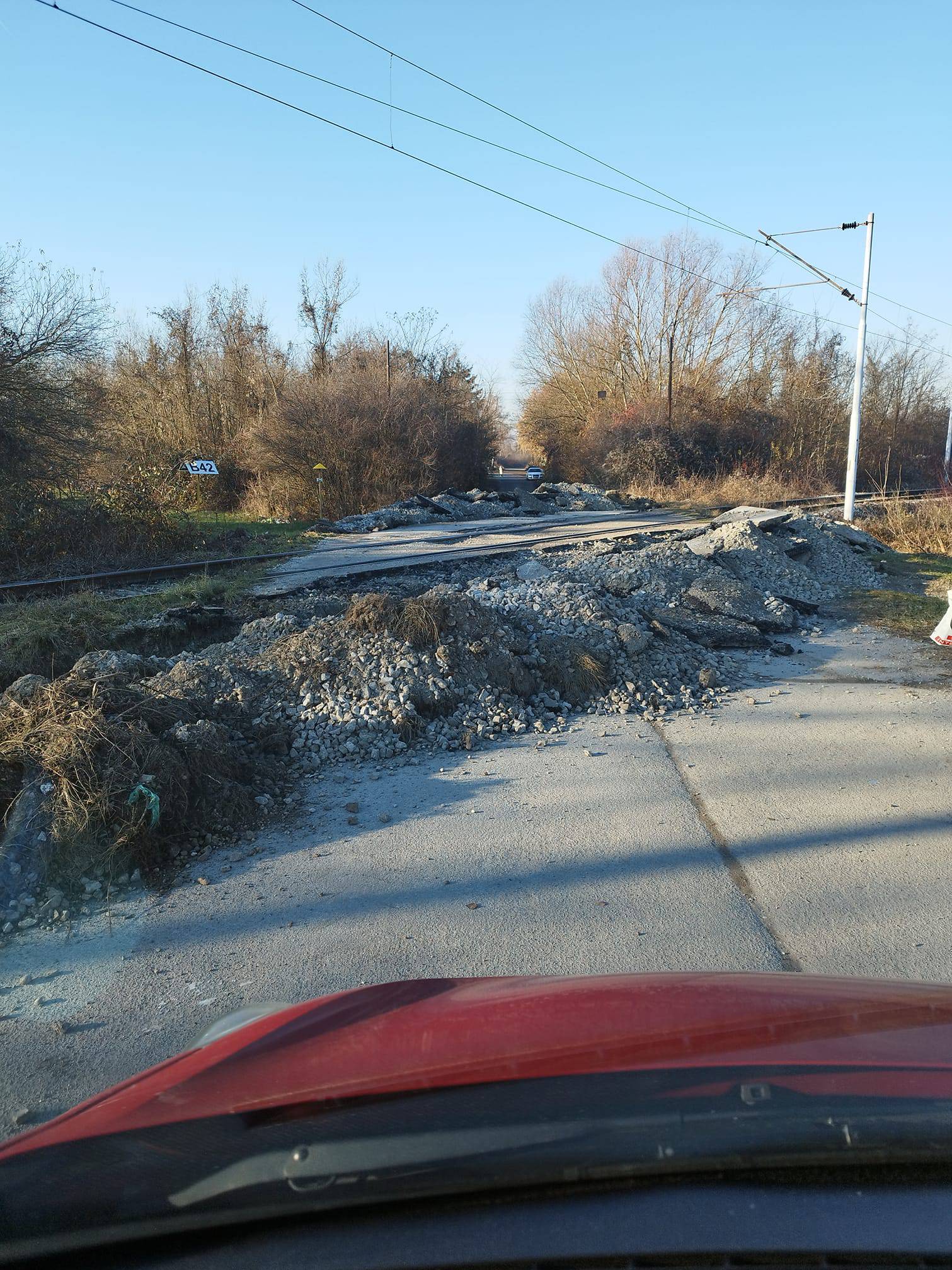 Misterij ceste: Stanovnici Novog Zagreba imali prečac do Buzina. Šesti dan netko ju je razrovao!