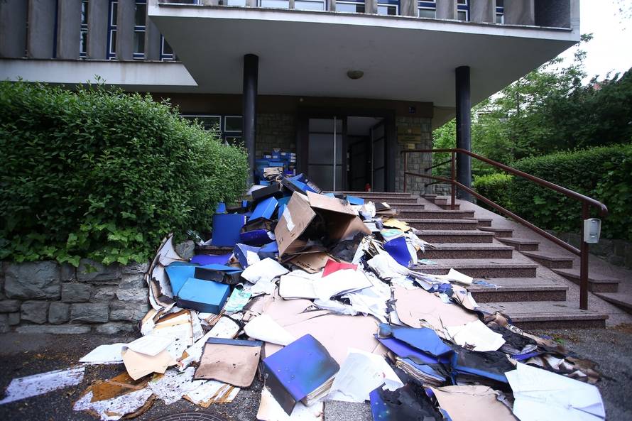 Zagreb: Izbio poÅ¾ar u zgradama HZJZ-a i ImunoloÅ¡kog zavoda