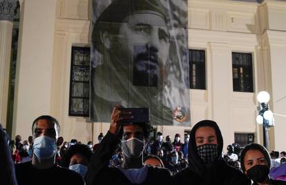 Kuba: Pet godina nakon smrti Castra, revolucija na aparatima