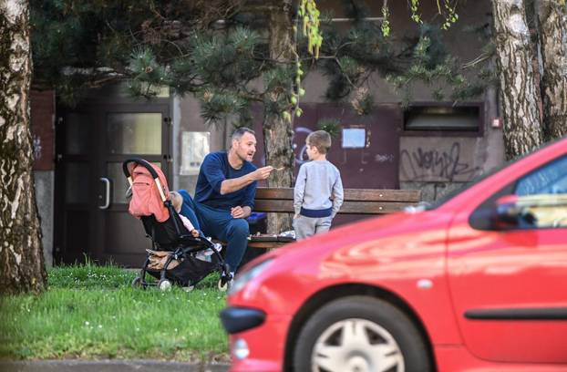 EKSKLUZIVNO Bivši hrvatski nogometni reprezentativac Josip Šimunić uživa s djecom u Maksimiru