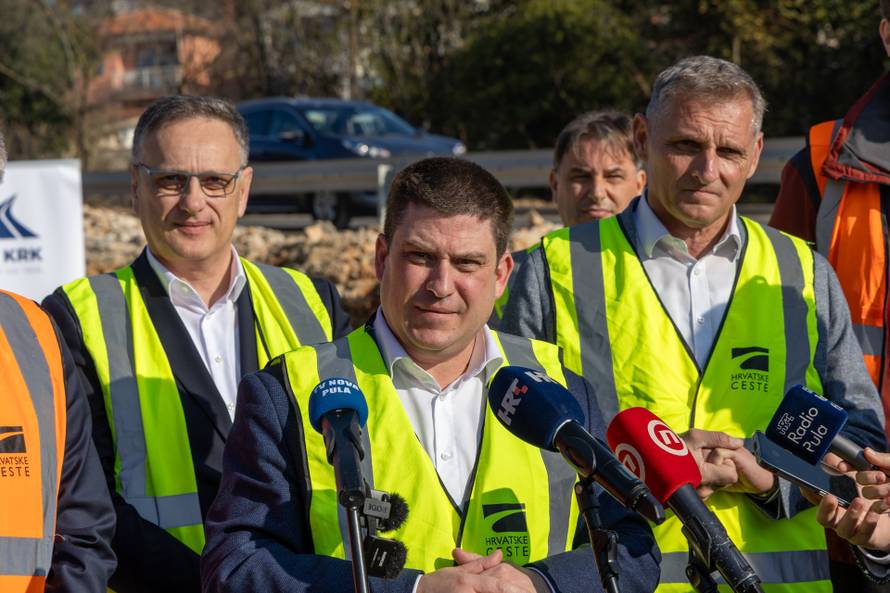 Pula: Ministar Butković obišao je gradilište cesta DC66 i DC75 na dionici Veli vrh-Pula