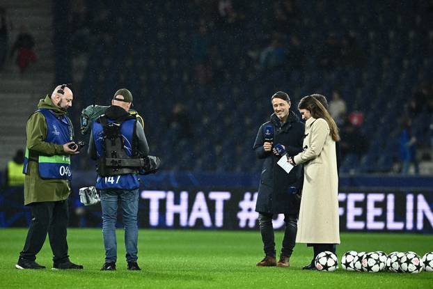 Susret Salzburga i Dinama u Ligi prvaka, Niko Kovač i Dario Šimić prije početka utakmice kao komentatori 
