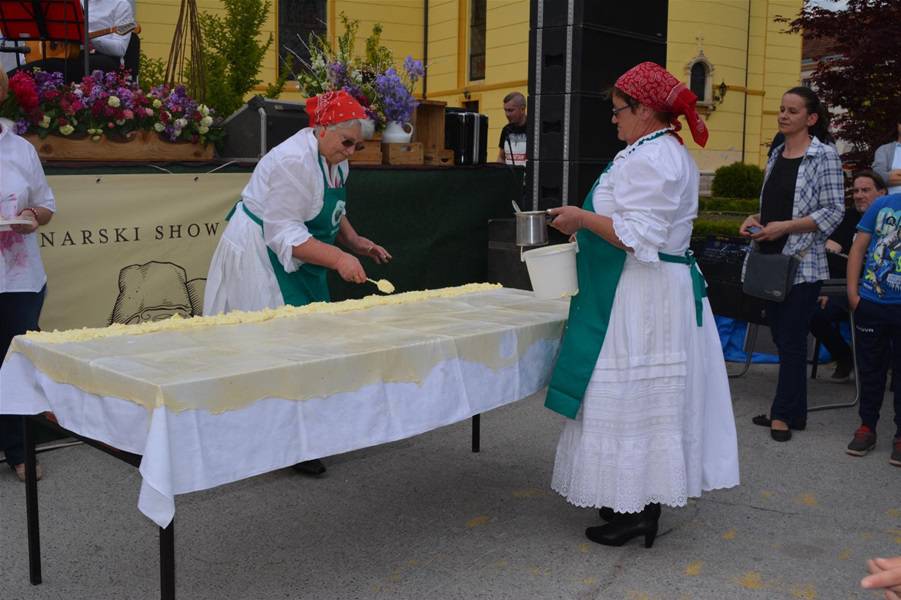 Okršaj Hrvatica i Slovenki, čije to bake rade najbolje štrukle?