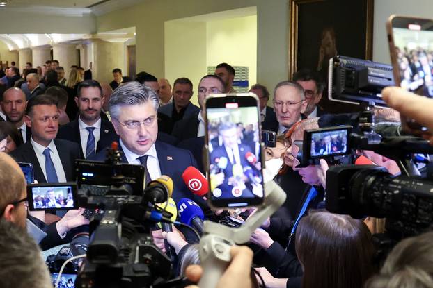 Zagreb: Premijer Plenković dao izjavu nakon obraćanja predsjedničkog kandidata Dragana Primorca