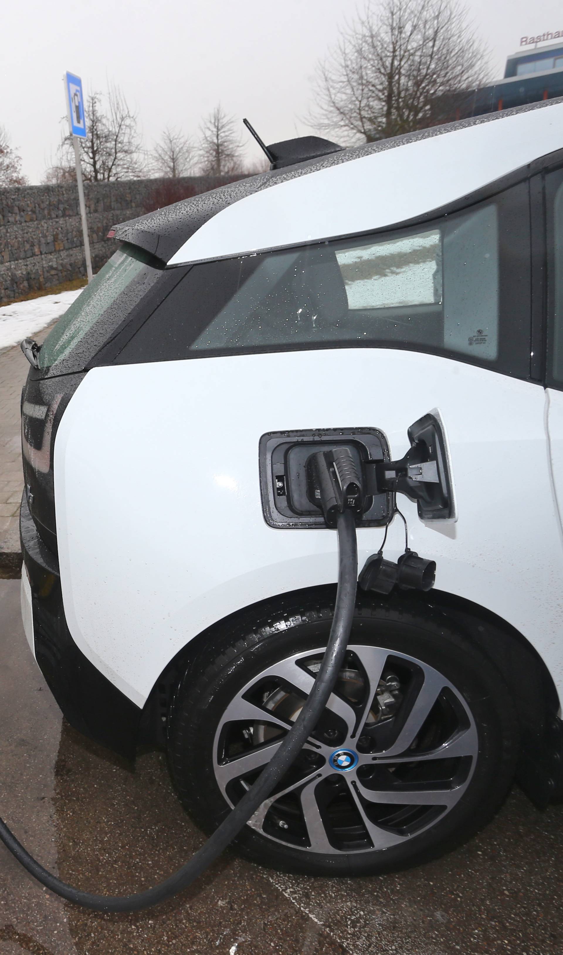 100th charging station for electric cars at motorway inaugurated