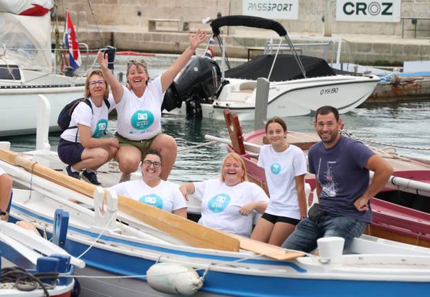 FOTO Ženska regata u Betini oduševila mještane i turiste