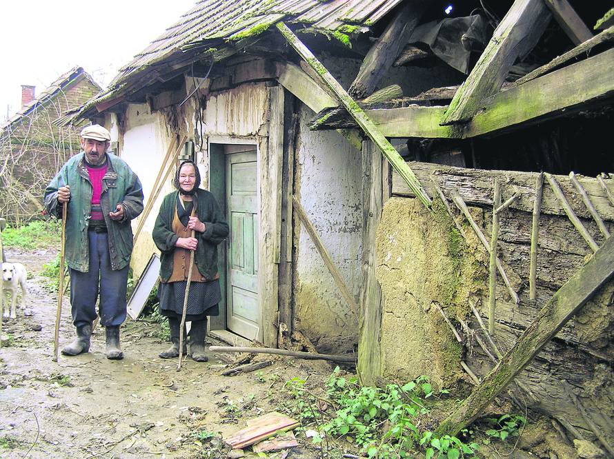 Tužni blagdani: Za Božić Ana i Đuro samo žele nove čizme...