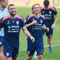 FOTO Kumstvo je jače i od rivalstva: Modrić i Kovačić zajedno otišli sa stadiona