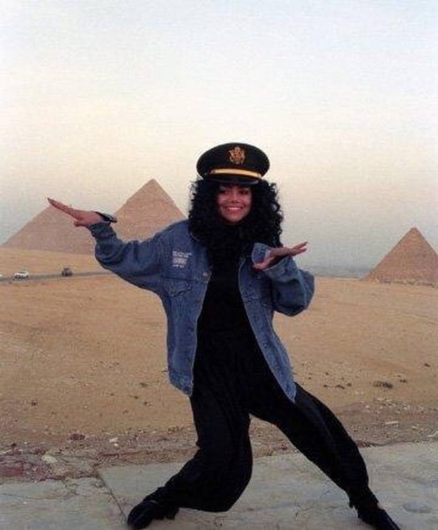 La Toya Jackson sada nalikuje bratu Michaelu više nego ikada