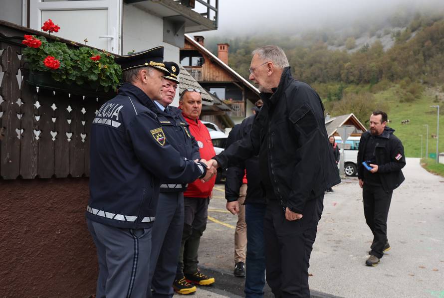 Slovenija: Davor Božinović i slovenski ministar Boštjan Poklukar susreli se u Starim Fužinama zbog zatrpavanja troje Hrvata u lavini