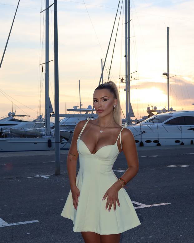 FOTO Koktel ljubavi realovaca i fatalne plavuše: Jedan s njom bio u vezi, drugi ju počeo dejtati