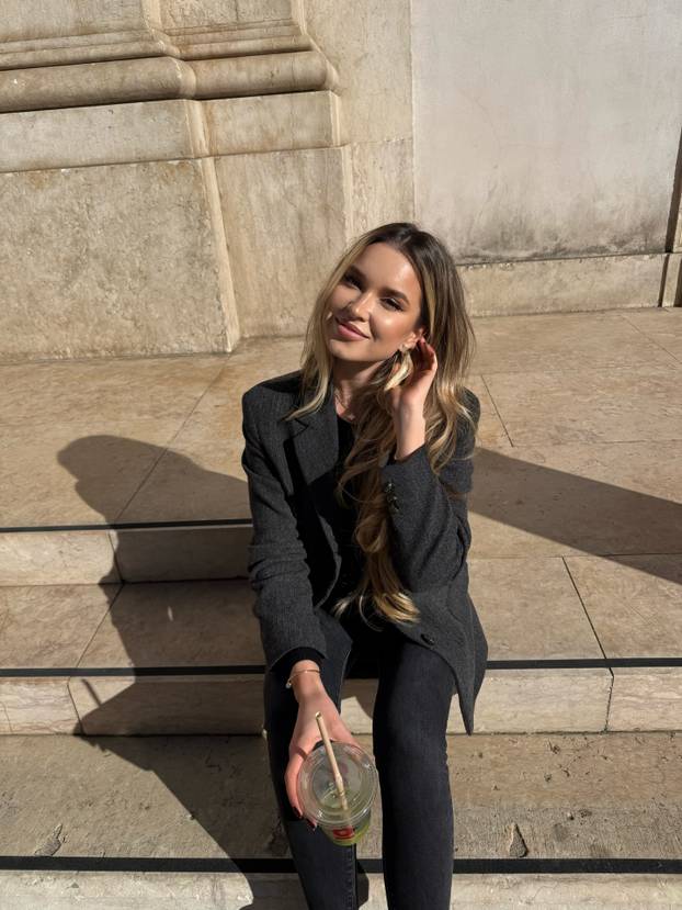 FOTO Bivša 'trofejna djevojka' otkrila mračnu stranu glamura