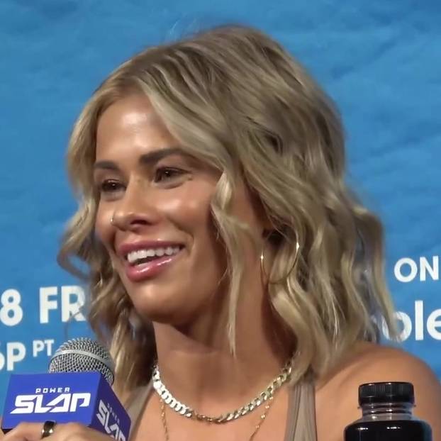 FOTO Nekad su dominirale u UFC-u, a danas zajedno snimaju sadržaj koji nije za svačije oči