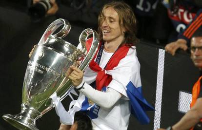 Luka Modrić među prvih pet nominiranih za Ballon d'Or...