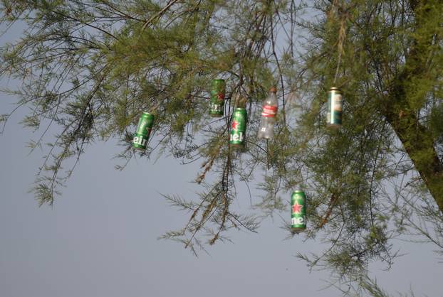 Zagreb: Čišćenje Bundeka jutro nakon Thompsonovog koncerta