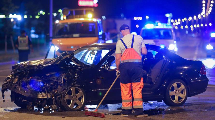Zagreb: Nesreća na križanju Slavonske avenije i Ulice sv. Ivana, jedna osoba poginula