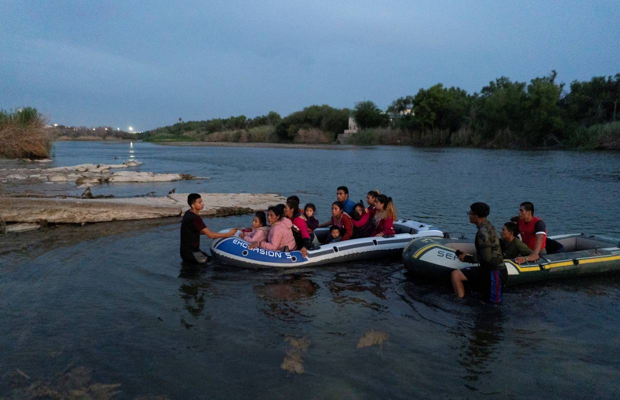 Deseci mrtvih na putu prema SAD-u: Našli 46 tijela migranata