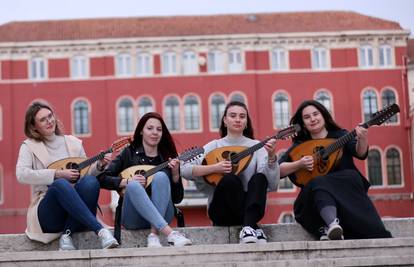 Dovele su studij mandoline u Split: Instrument vrijedi i 3000 eura, a na meti su kradljivaca