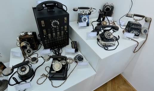 Pamtite li i&scaron;&ccaron;ekivanje poziva kraj fiksnog telefona?