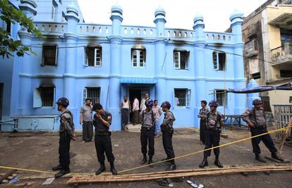 Poginulo 13 dječaka u požaru islamske škole u Mianmaru