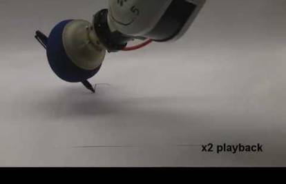 Robotska hvataljka bez muke piše olovkom ili baca loptice