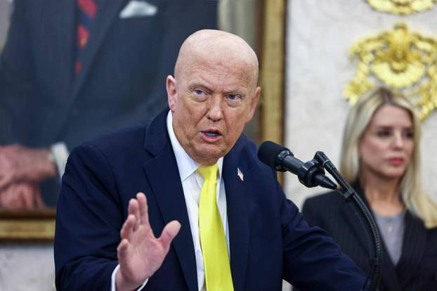 FOTO Obrijali smo šefove država na nulu! Pogledajte Milanovića, Plenkovića, a tek Trumpa...