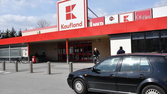 Zbog zaraženog djelatnika Kaufland zatvorio poslovnicu u Slavonskom Brodu