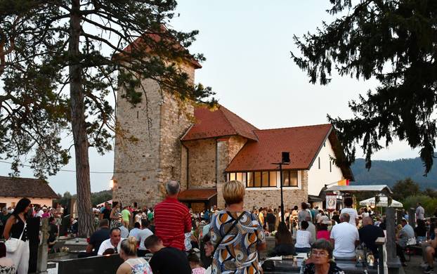 Kloštar: Tradicionalno predvečerje Velike Gospe