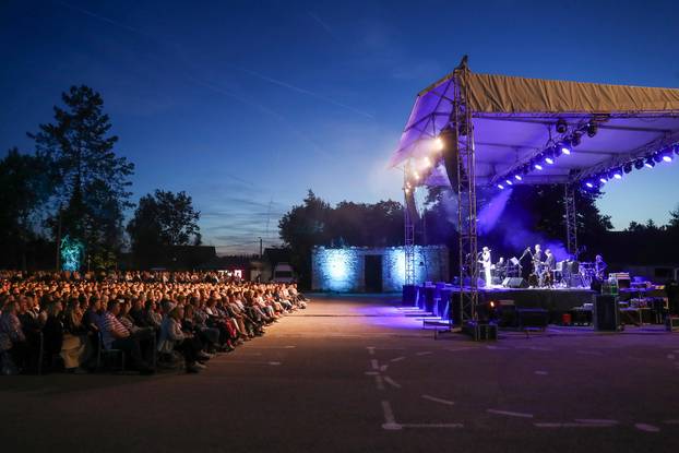 Zaprešić: Koncert u spomen na Olivera Dragojevića "Tragom Olivera"