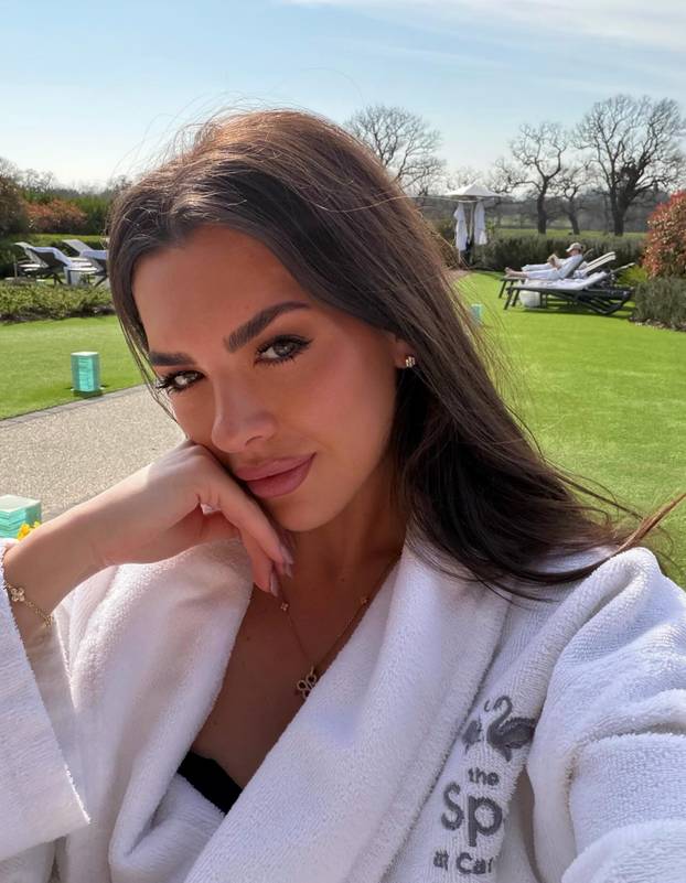 FOTO Kći slavnog nogometaša obožava konje i jahanje. Proslavila se na 'Otoku ljubavi'