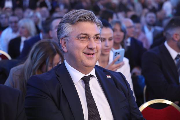 Zagreb: Predsjednički kandidat Dragan Primorac predstavio svoj izborni program