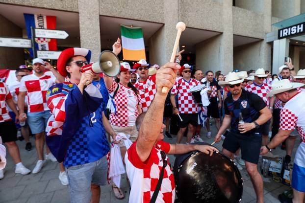 SP 2026 Dallas: Velika povorka hrvatskih navijača u Dallasu uoči utakmice Engleske i Hrvatske na Svjetskom prvenstvu