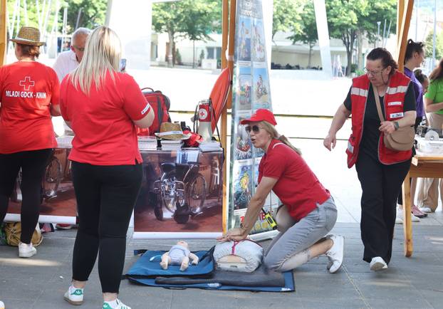 Sajam udruga u Kninu